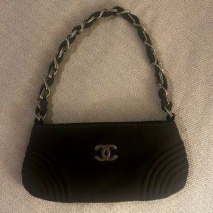 Rare 2004-2005 Chanel shoulder bag